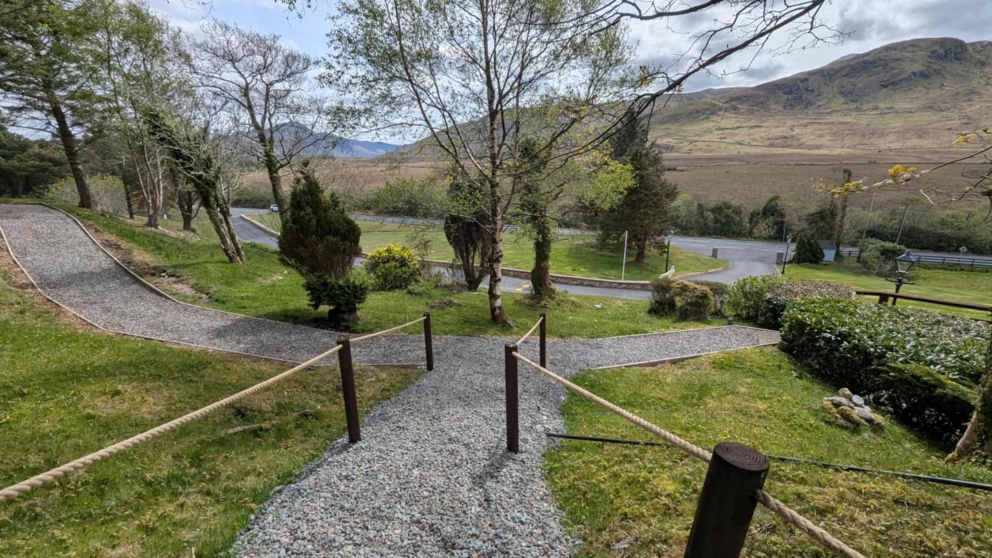Kylemore Pass Hotel Letterfrack Exterior foto