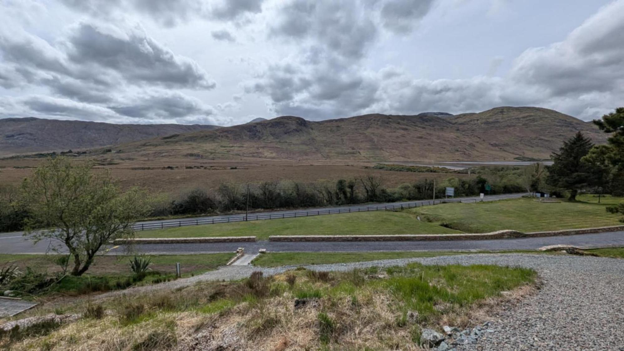 Kylemore Pass Hotel Letterfrack Exterior foto